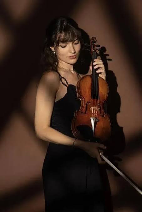 Portrait de Coline Moreau au violon